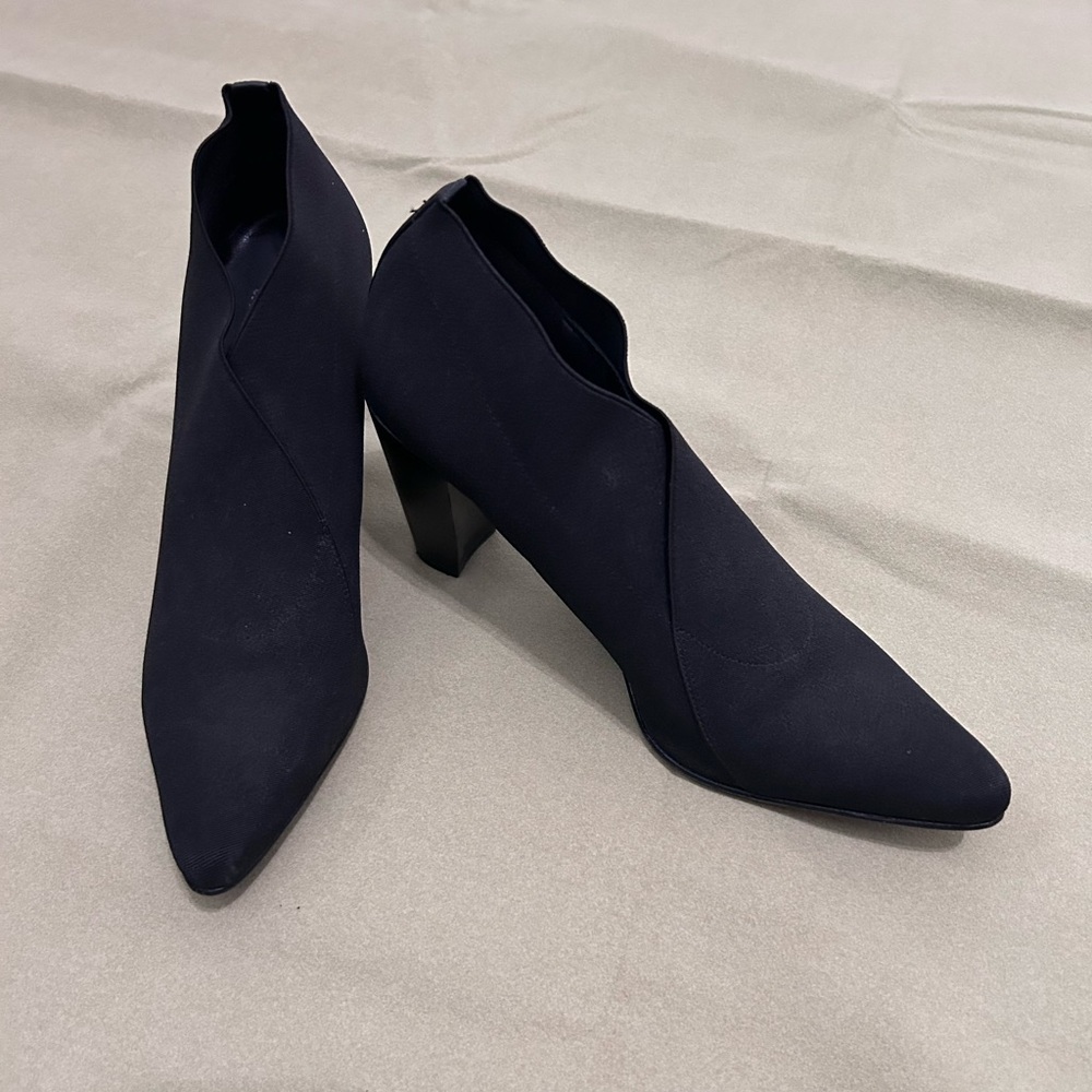 Stuart Weitzman Classic Black Heels